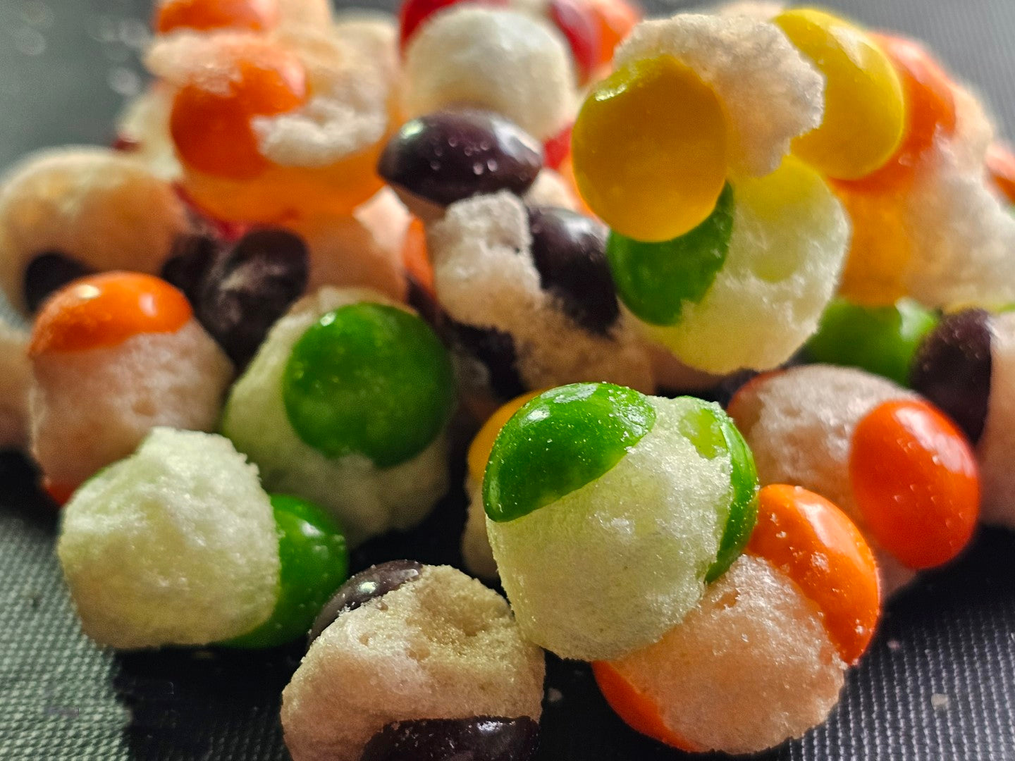 Rainbow Treats – Sour (Freeze Dried Candy)